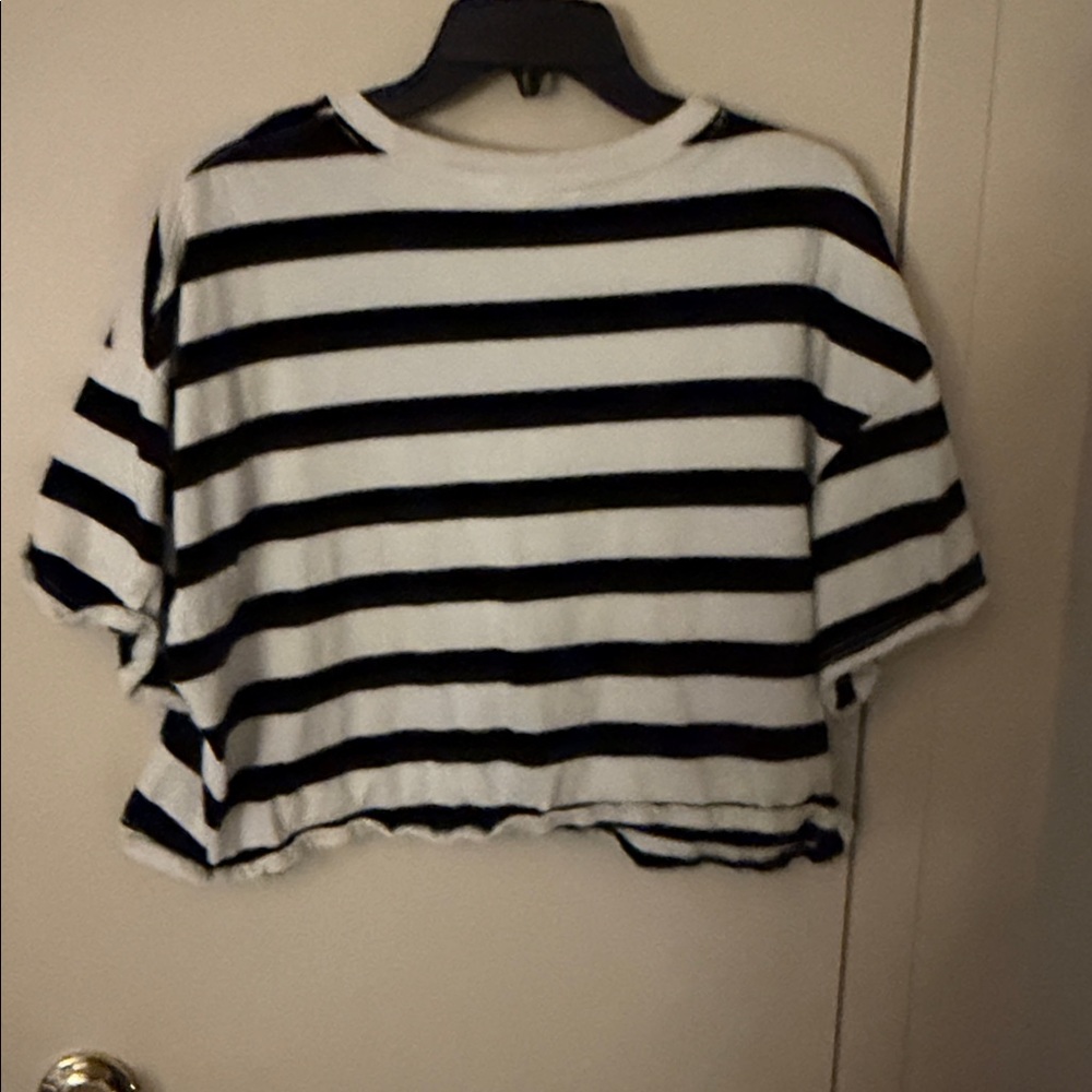 H&M Black & White Striped Cropped Tee - Picture 3 of 4